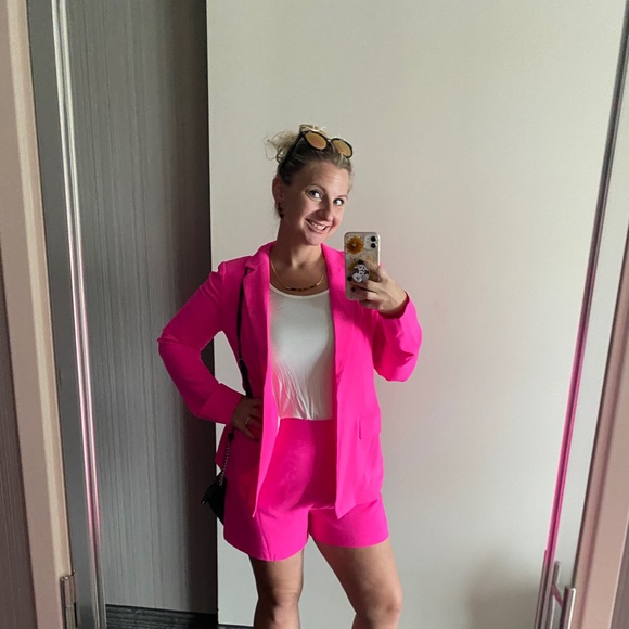 Posh Ambassador!! Welcome to my Closet! - Picture 3 of 4